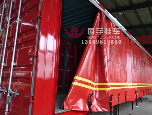 側(cè)簾式半掛車：物流業(yè)的未來(lái)趨勢(shì)！